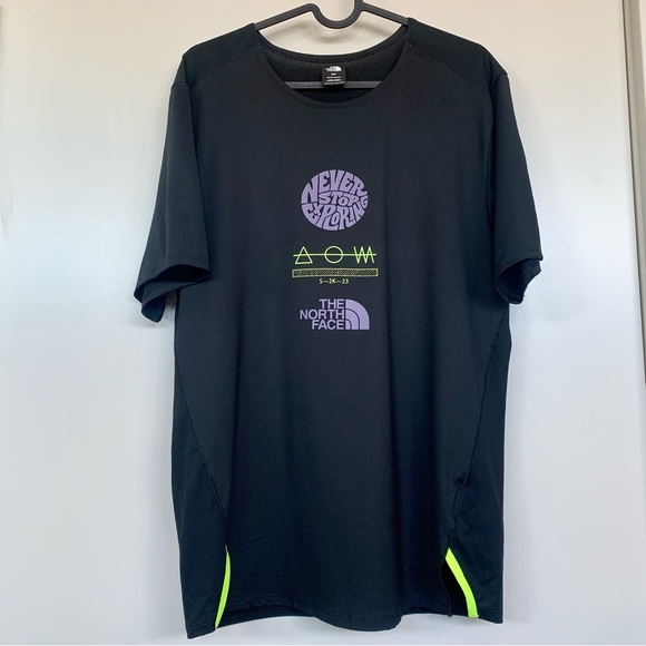 The North Face tee - Picture 5 of 9